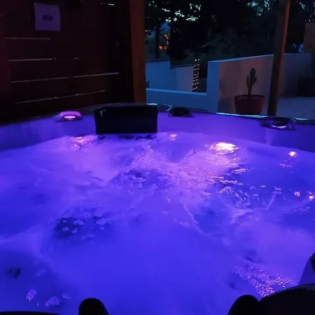 Apartmán *la Mariposa* Jacuzzi . Terrasse. Parking *
